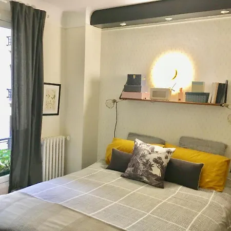 Appartement Paris 15, 1 Chambre Apartment *